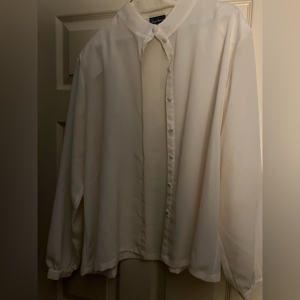 Ladies off white blouse
